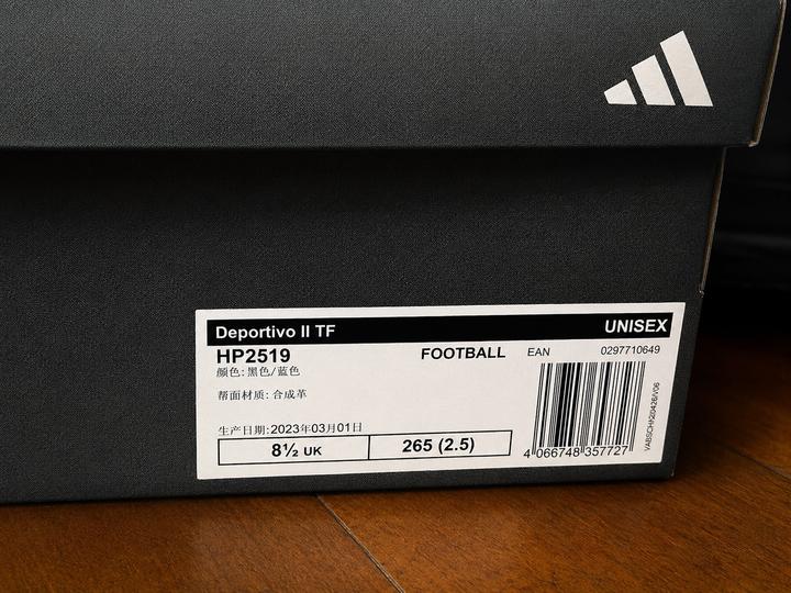 Бутсы кроссовки сороконожки adidas футбол