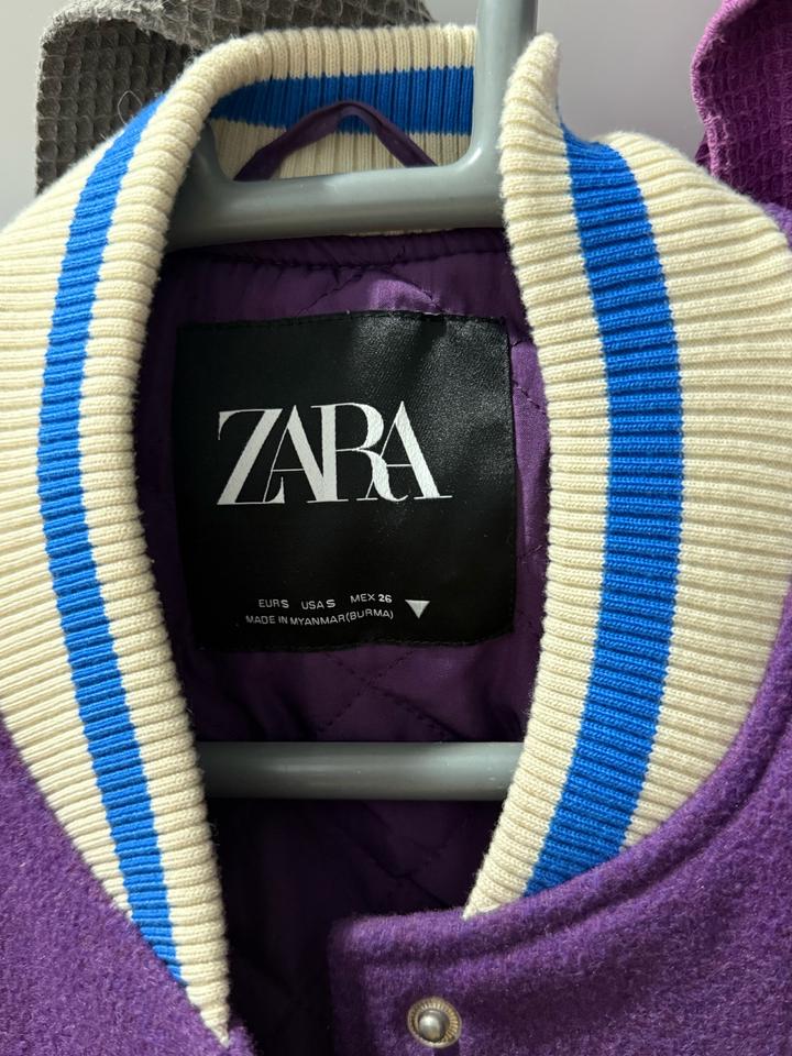 Бомбер Zara