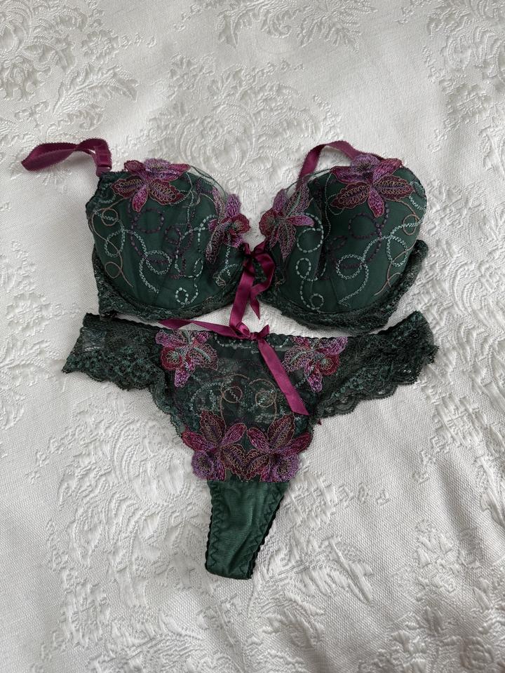 Комплект нижнего белья