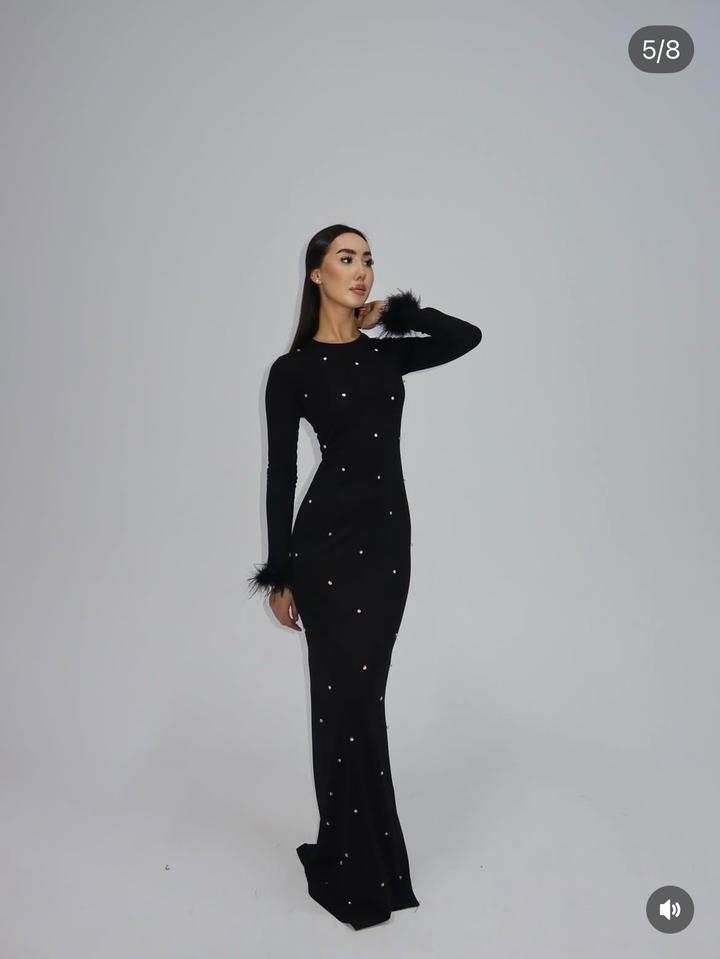 Черное макси платье