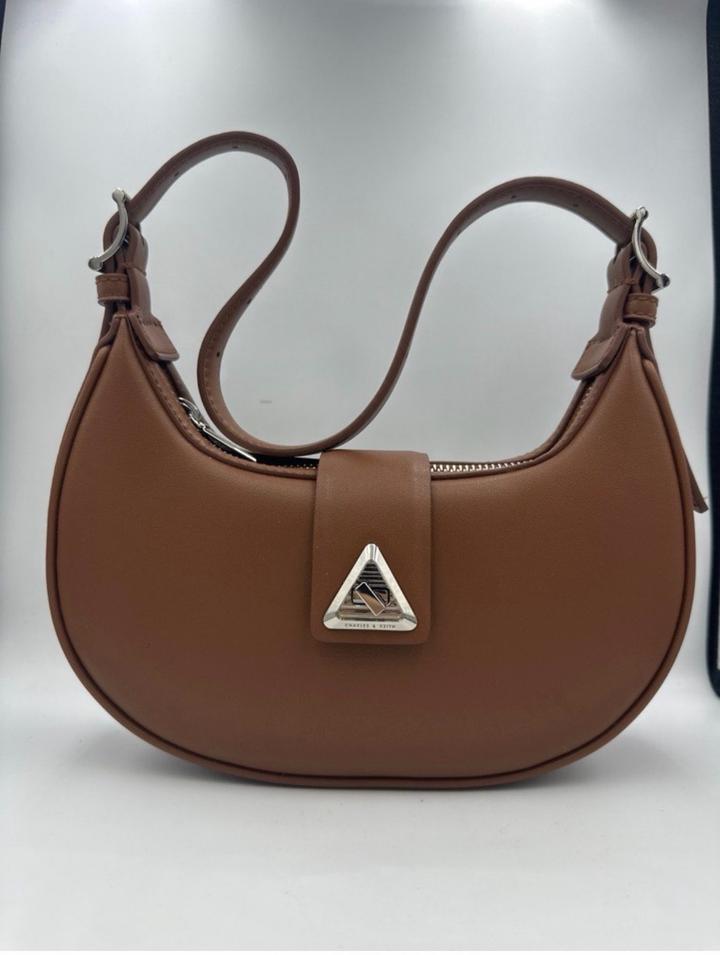 Сумка Charles and Keith