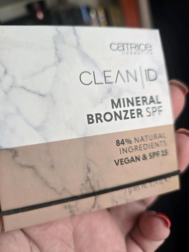минеральный бронзер Catrice Clean ID Mineral Bronzer SPF 15