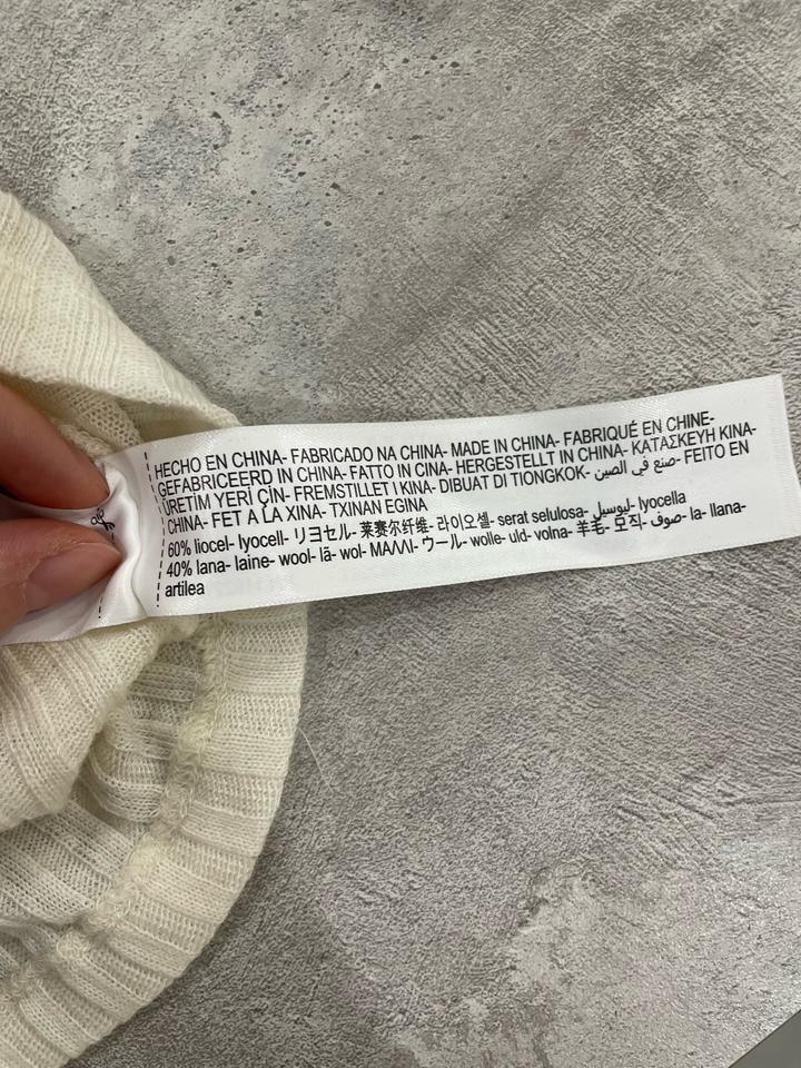 Кремовый джемпер Massimo Dutti