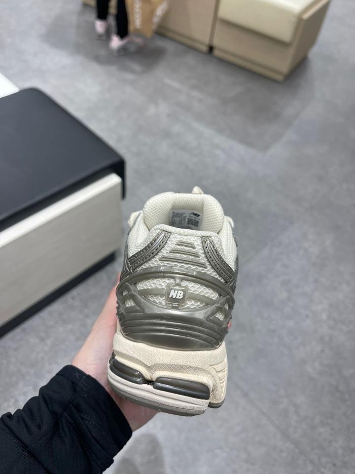 Кроссовки new balance ivory i906r