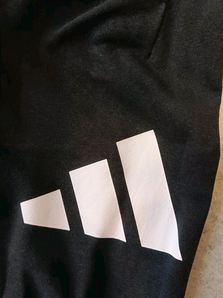 Костюм спортивный Adidas 170-176 cm