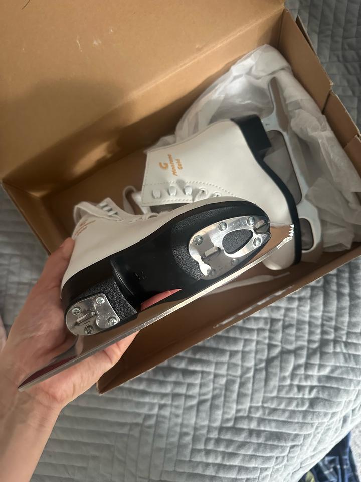 Коньки Graf Montana gold 26 размер