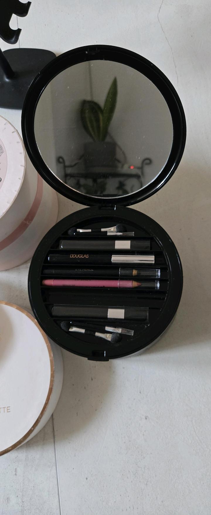 Косметика DOUGLAS Dream pallet