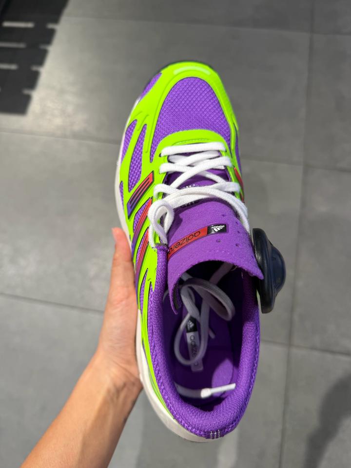 Кроссовки adidas