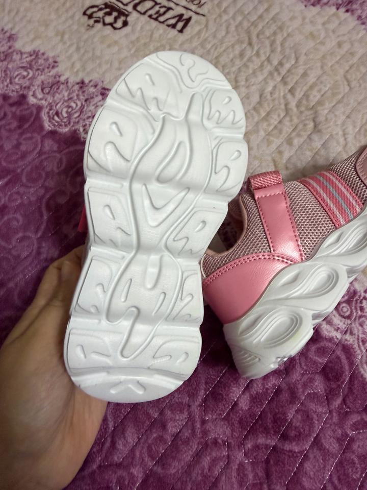 Кроссовки Kakadu