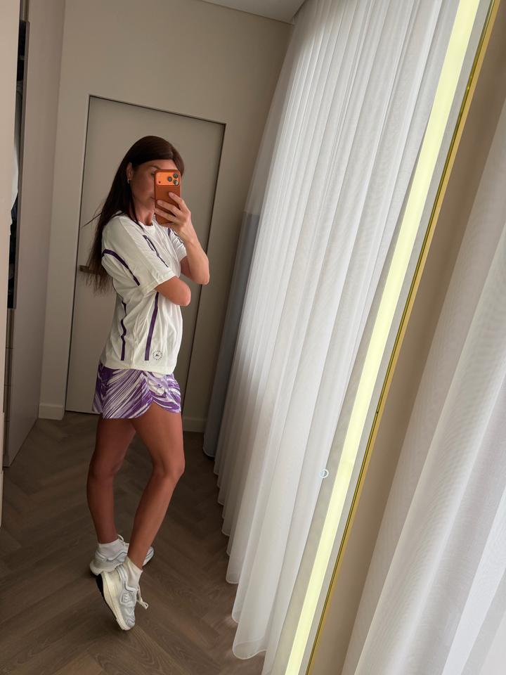 Одежда для спорта и прогулок от adidas Stella McCartney