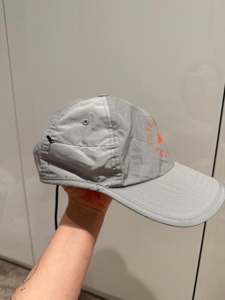 Кепка Adidas by Stella McCartney