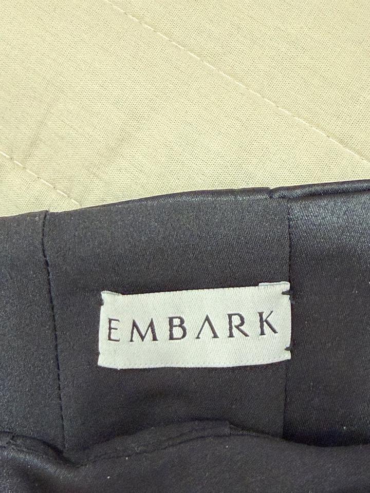 черный корсет @embark.store