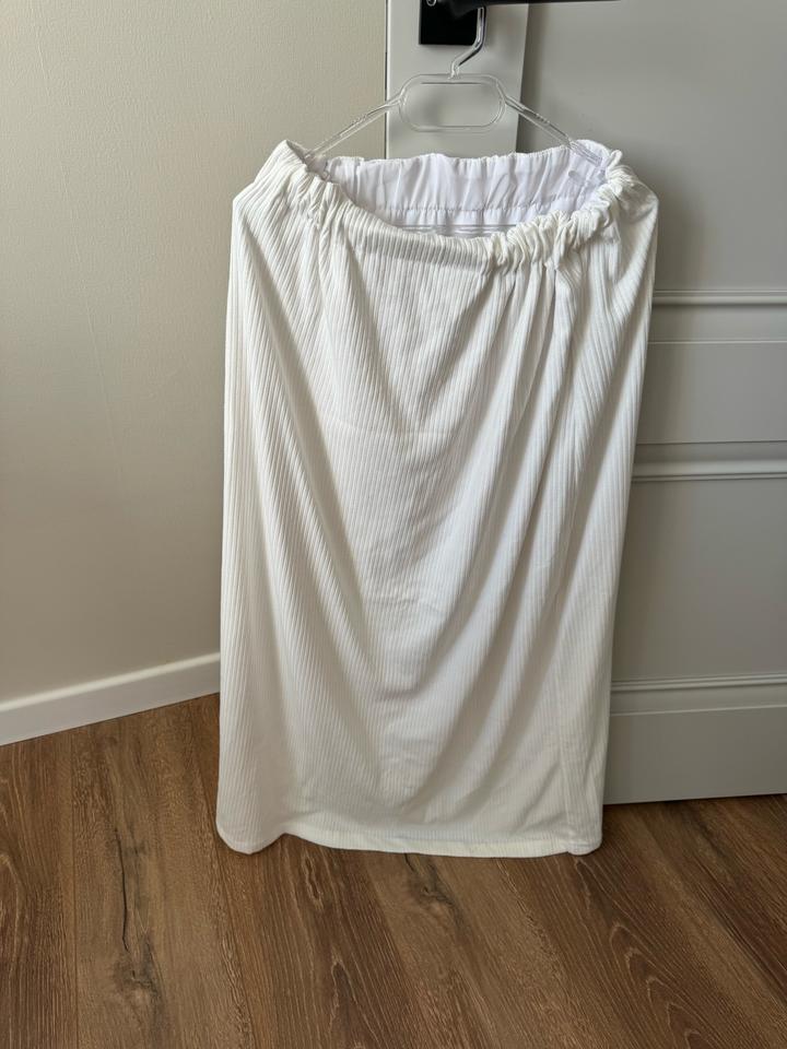 Белая двойка с юбкой