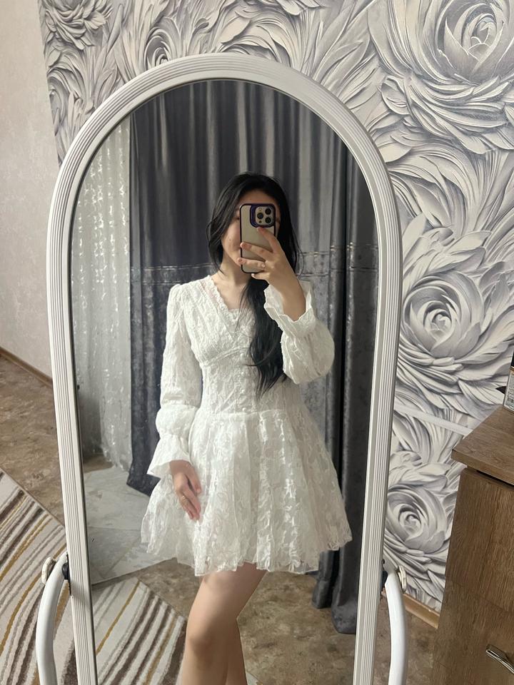 Белое платье