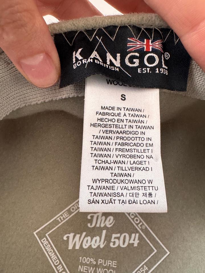 Кепка Kangol покупала у официалов оригинал