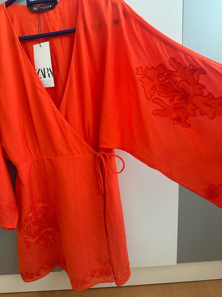 Платье Zara
