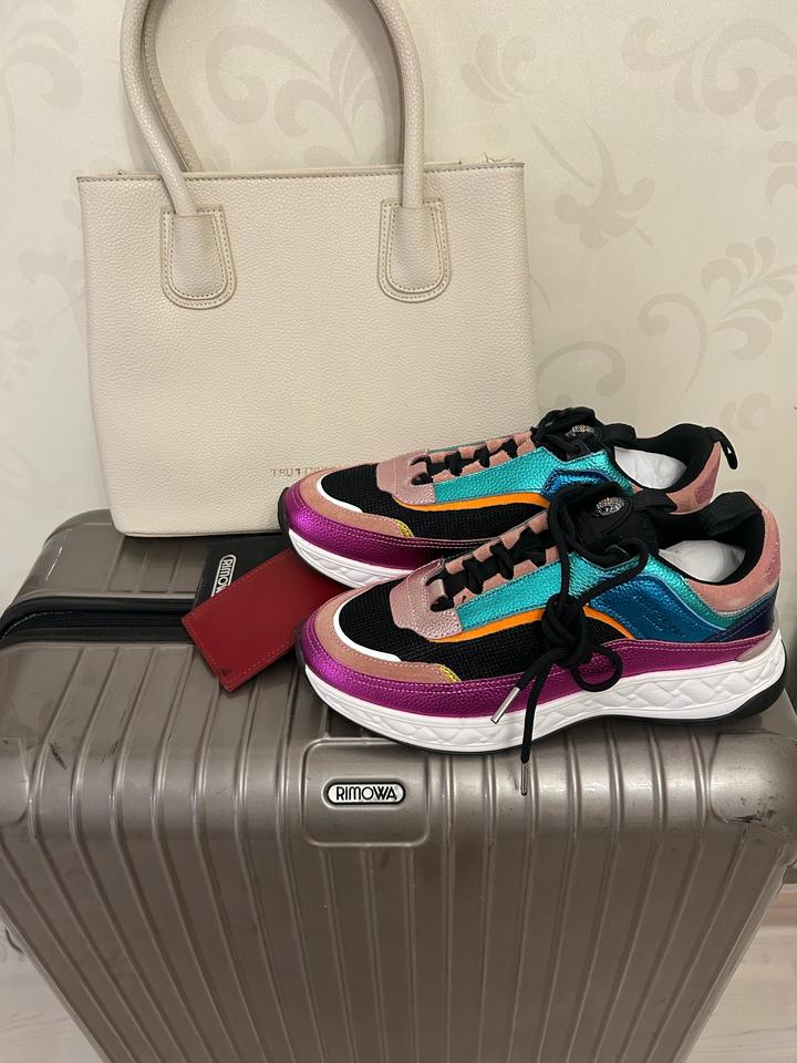 Кроссовки Kurt Geiger