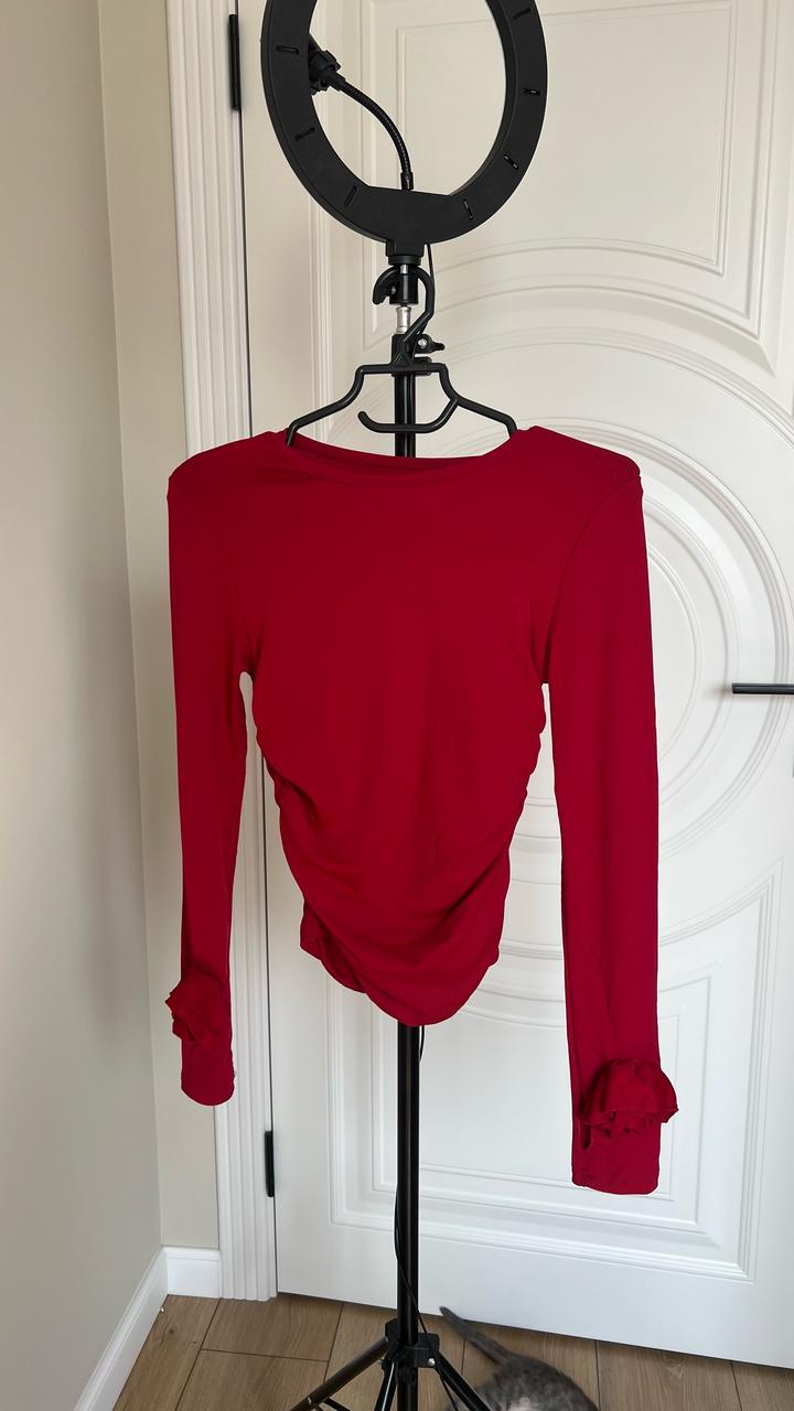 Лонгслив красный
