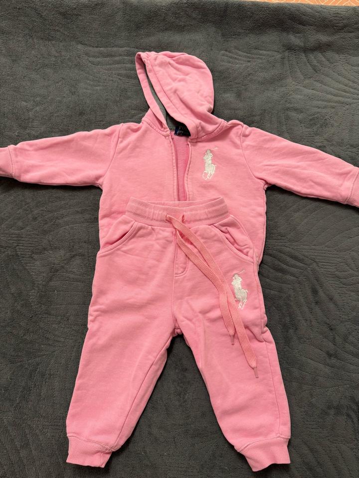 Розовая двойка