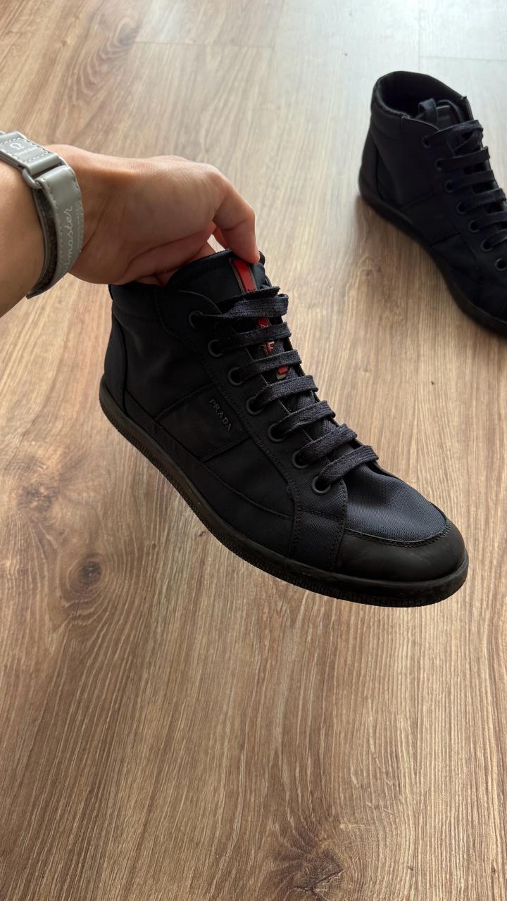 PRADA linea rossa