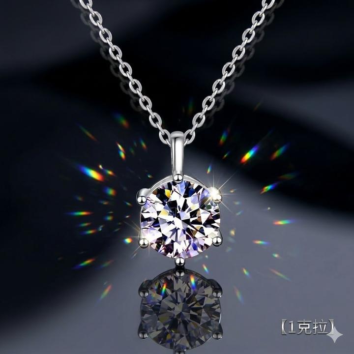 Кулон с подвеской из серебра 925 пробы с муассанитом