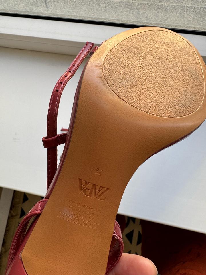 Босаножки Zara