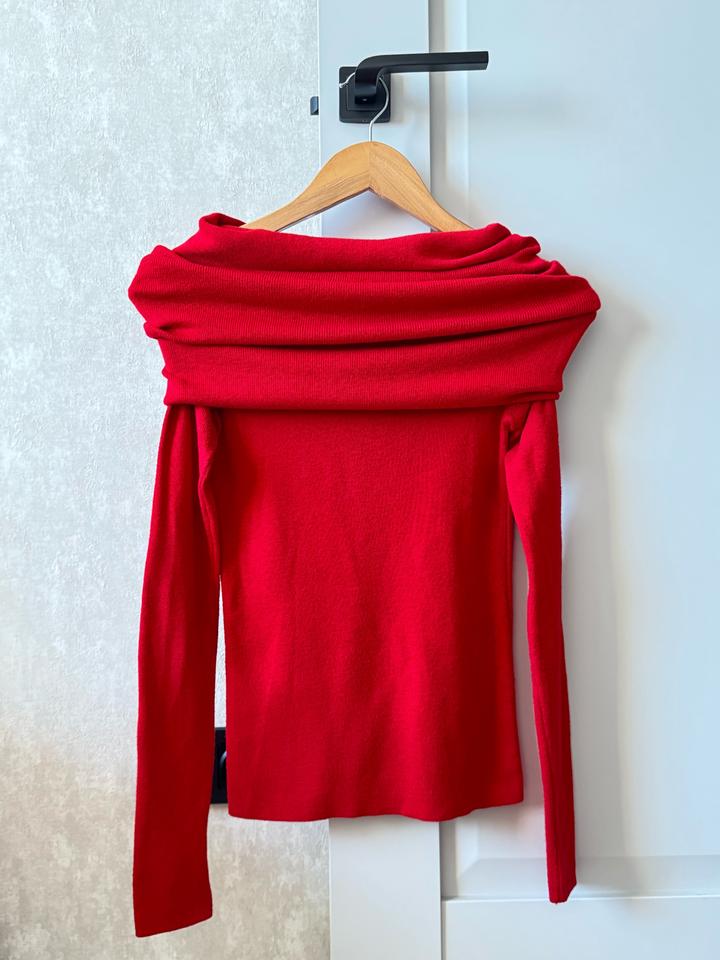 Кофта Zara с открытыми плечами