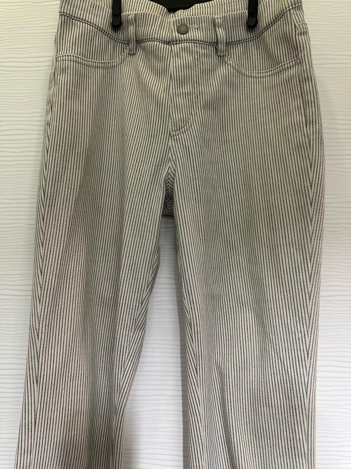 Джегинсы Uniqlo
