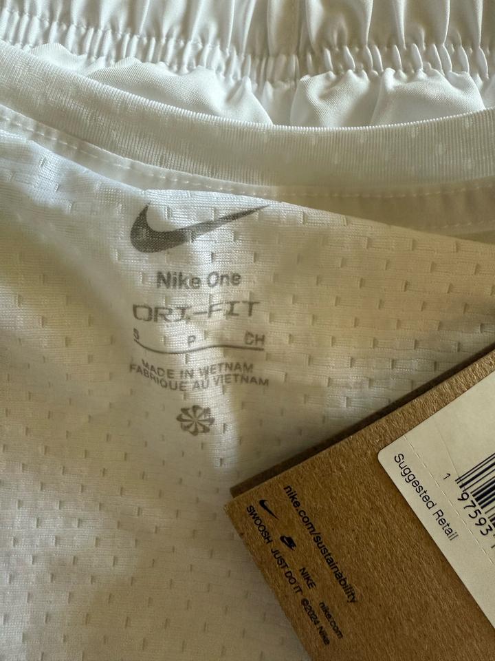 Nike двойка