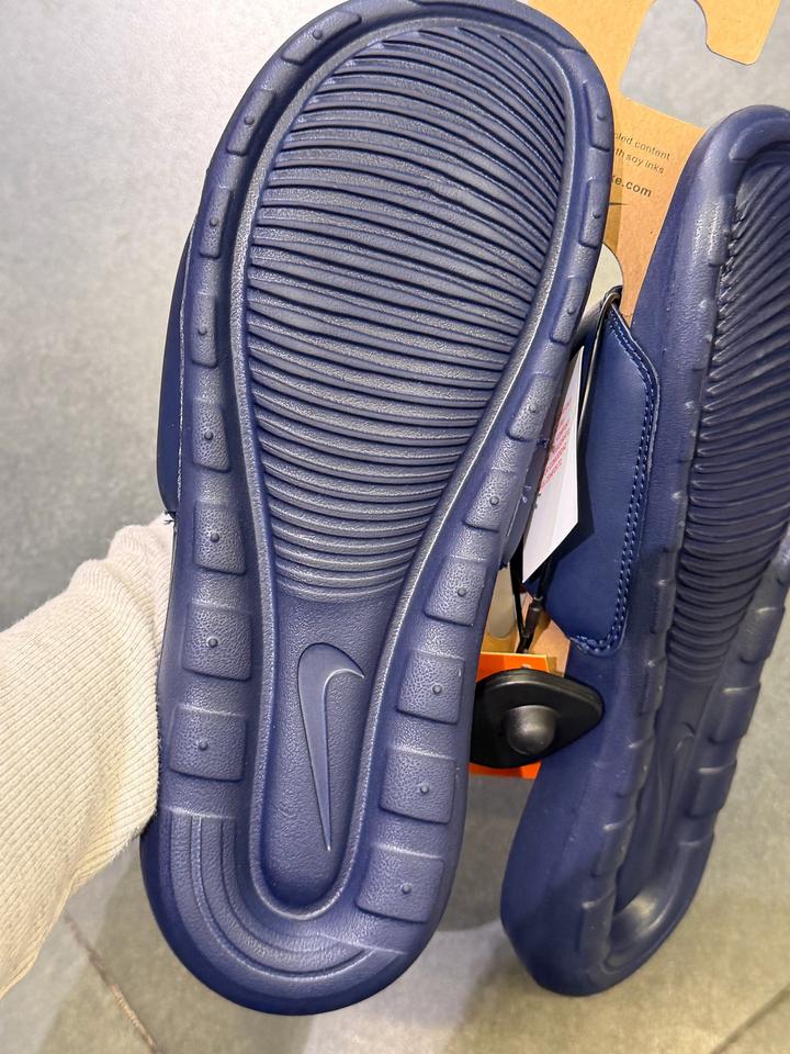 Шлепанцы Nike