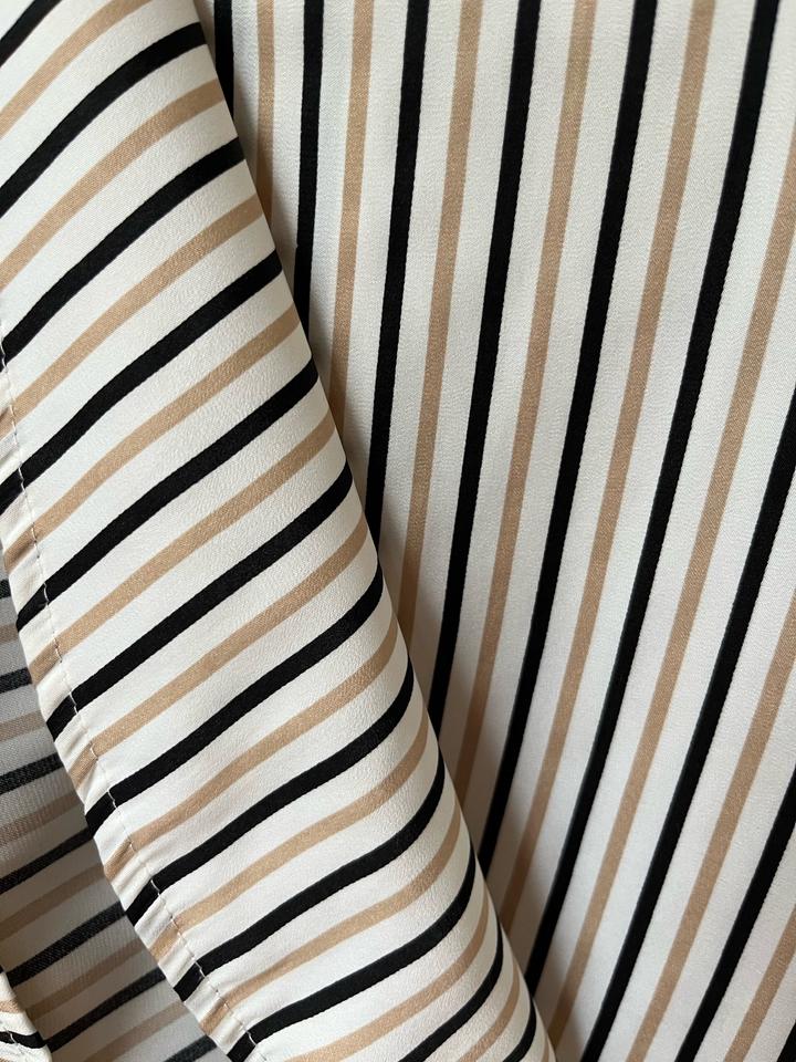 Блузка Stradivarius р.M