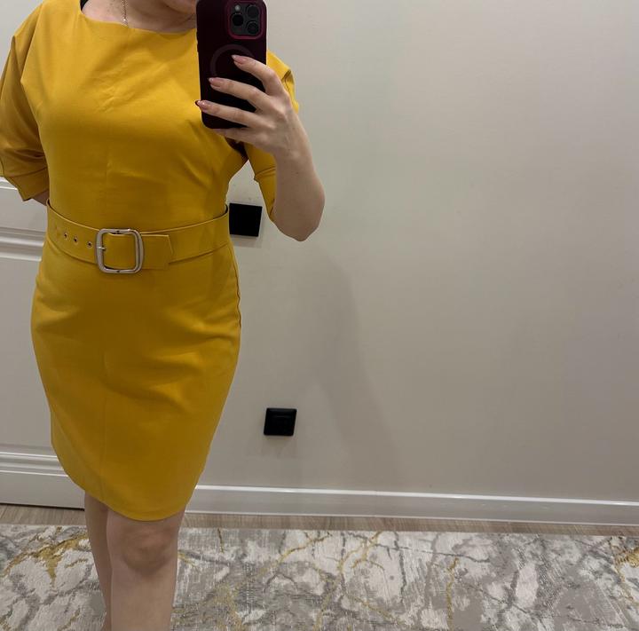 Продам платье футляр