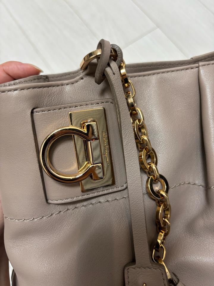 Новая Salvatore Ferragamo Gancini Chain Bag оригинал