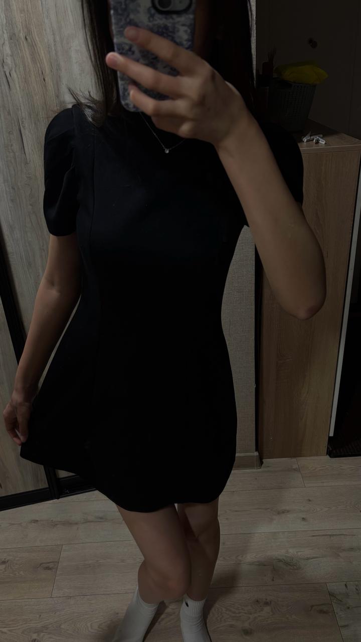 Чёрное платье