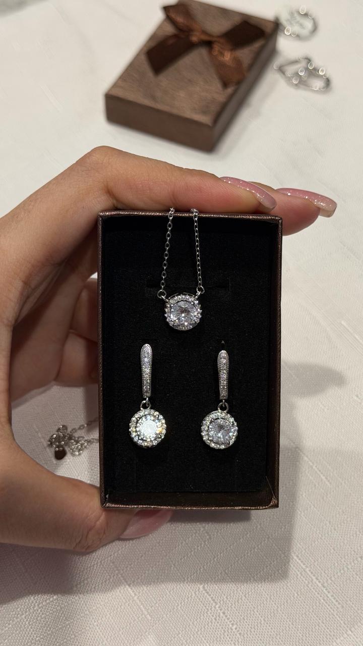Серебряные комплекты