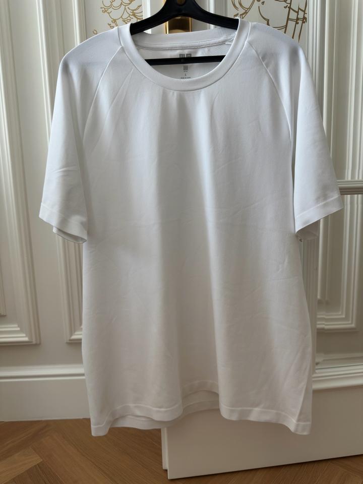 Футболка Uniqlo