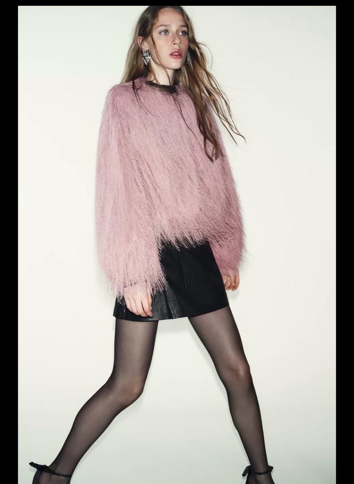 Бомбер с бахромой