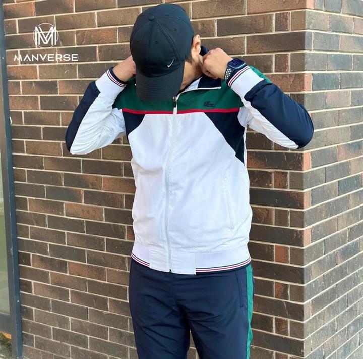 Двойка Lacoste