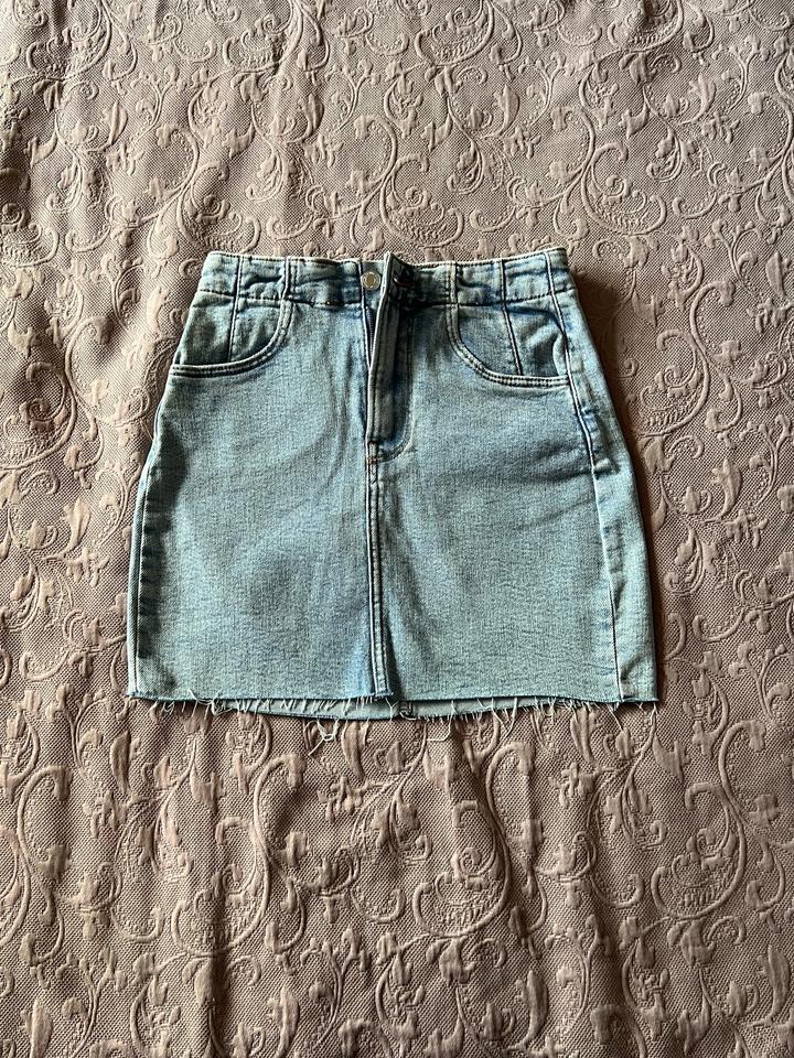 Джинсовая мини юбка Bershka