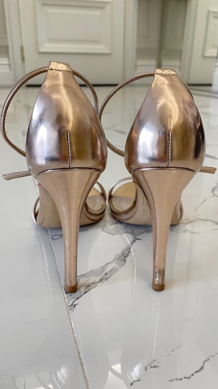 Босоножки на каблуке 1+1