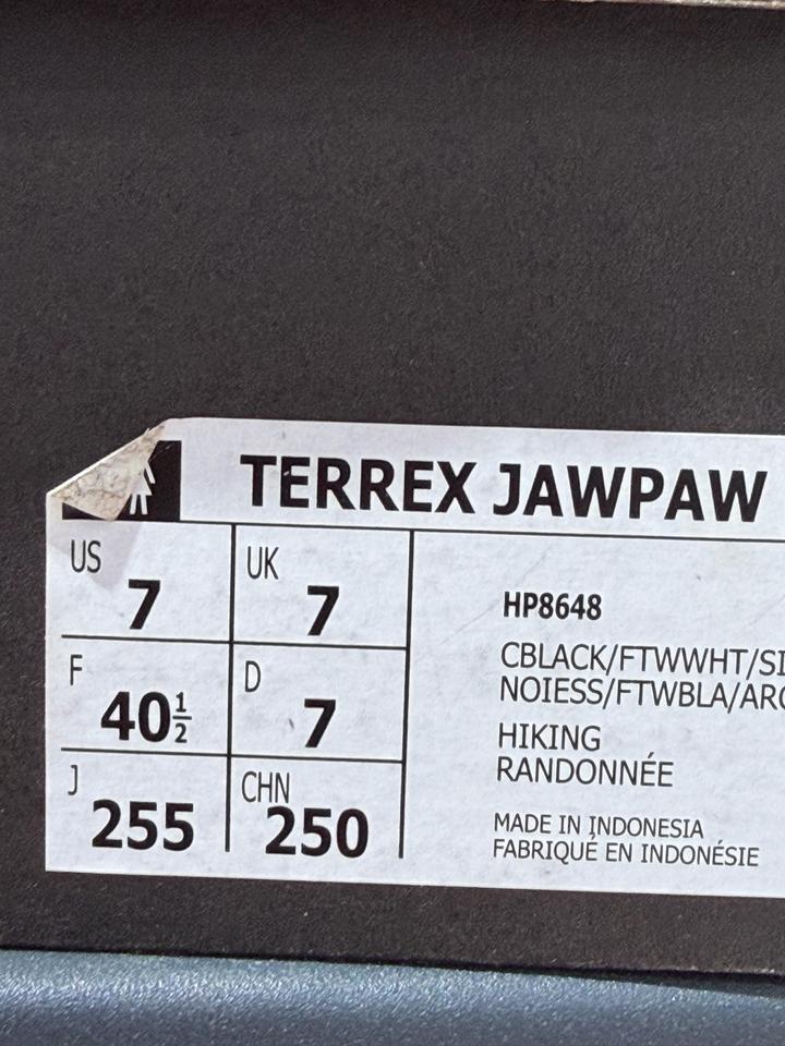 Мужские кроссовки