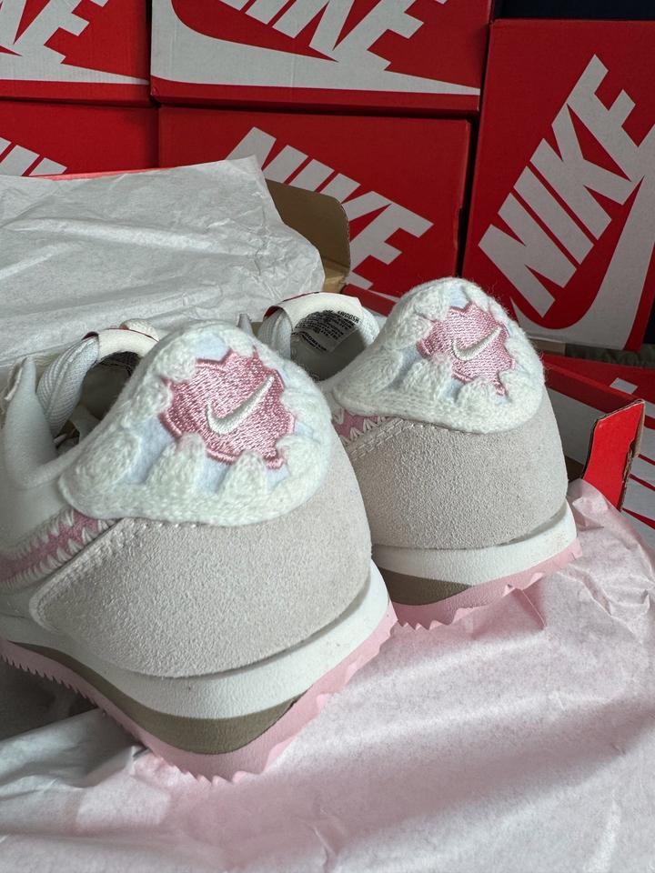 Кроссовки Nike Cortez pink
