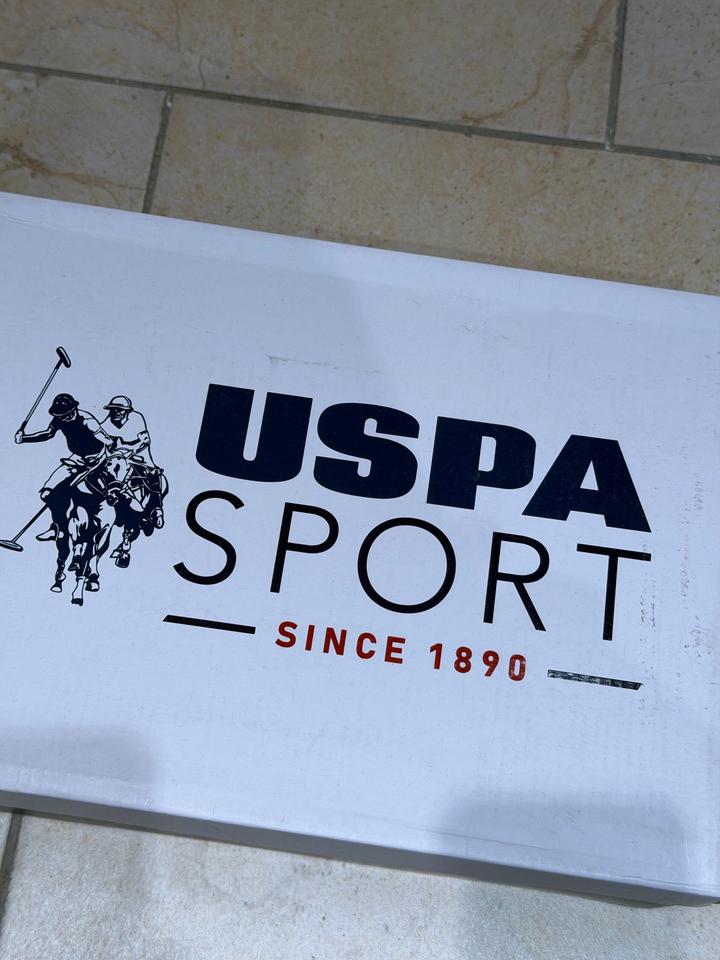 Мужские кроссовки