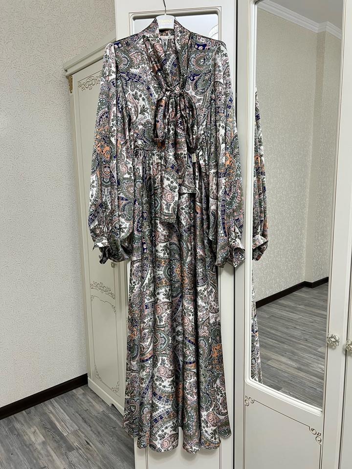 Шелковое платье от Butik Maryam