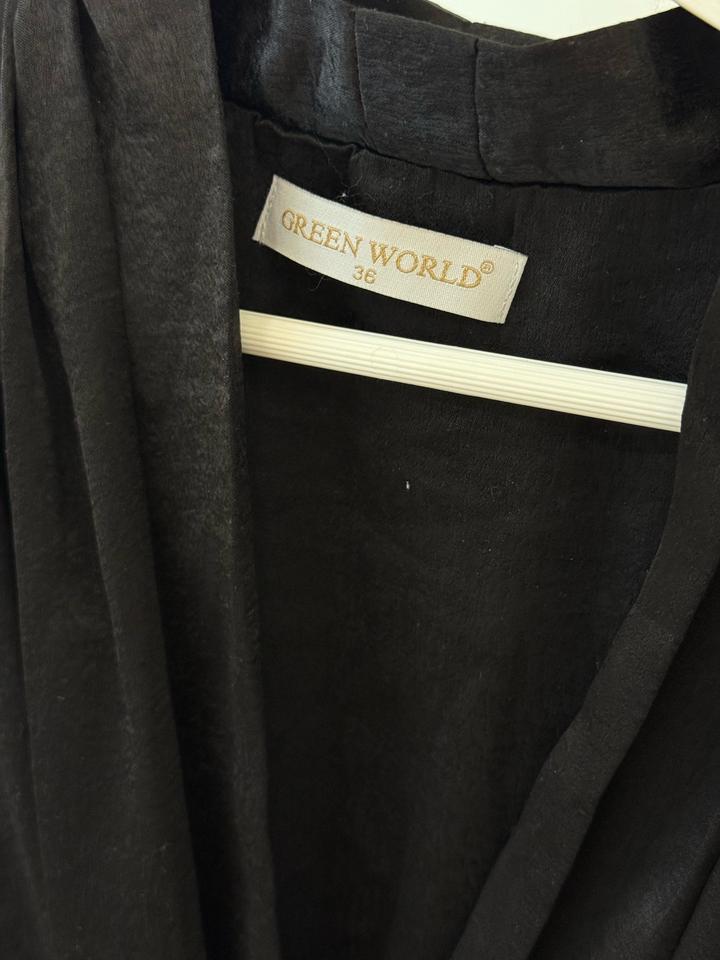 Черное платье