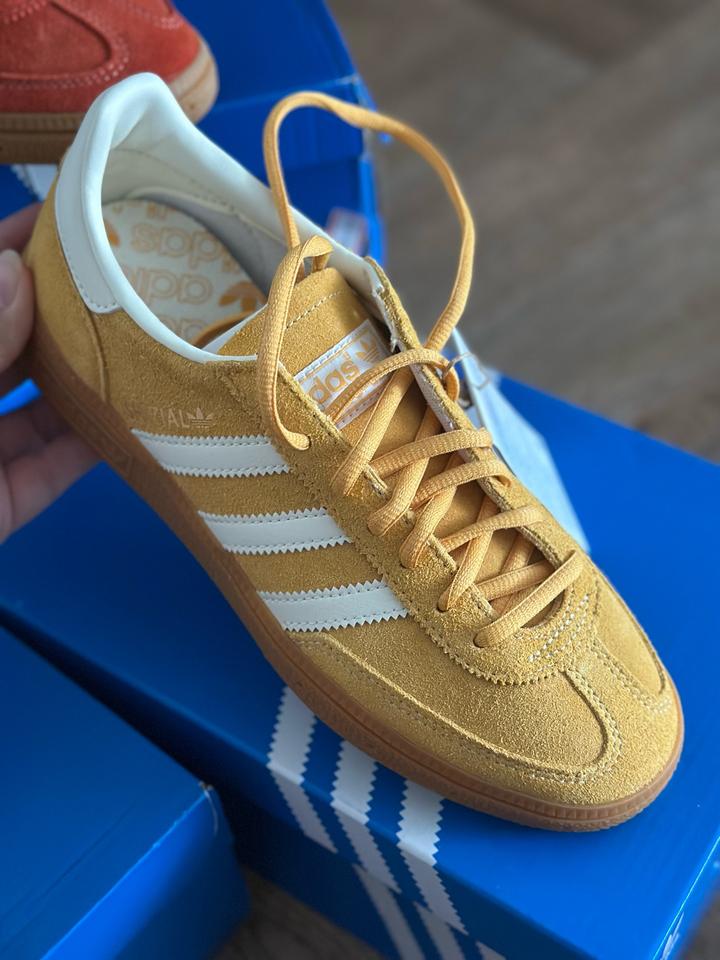 Кеды Adidas Spezial yellow