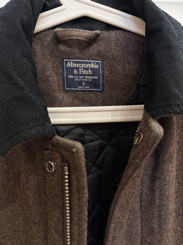 Пальто Abercrombie&Fitch