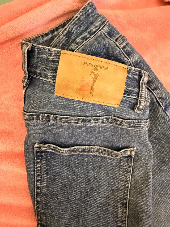 Джинсы и юбка шорты