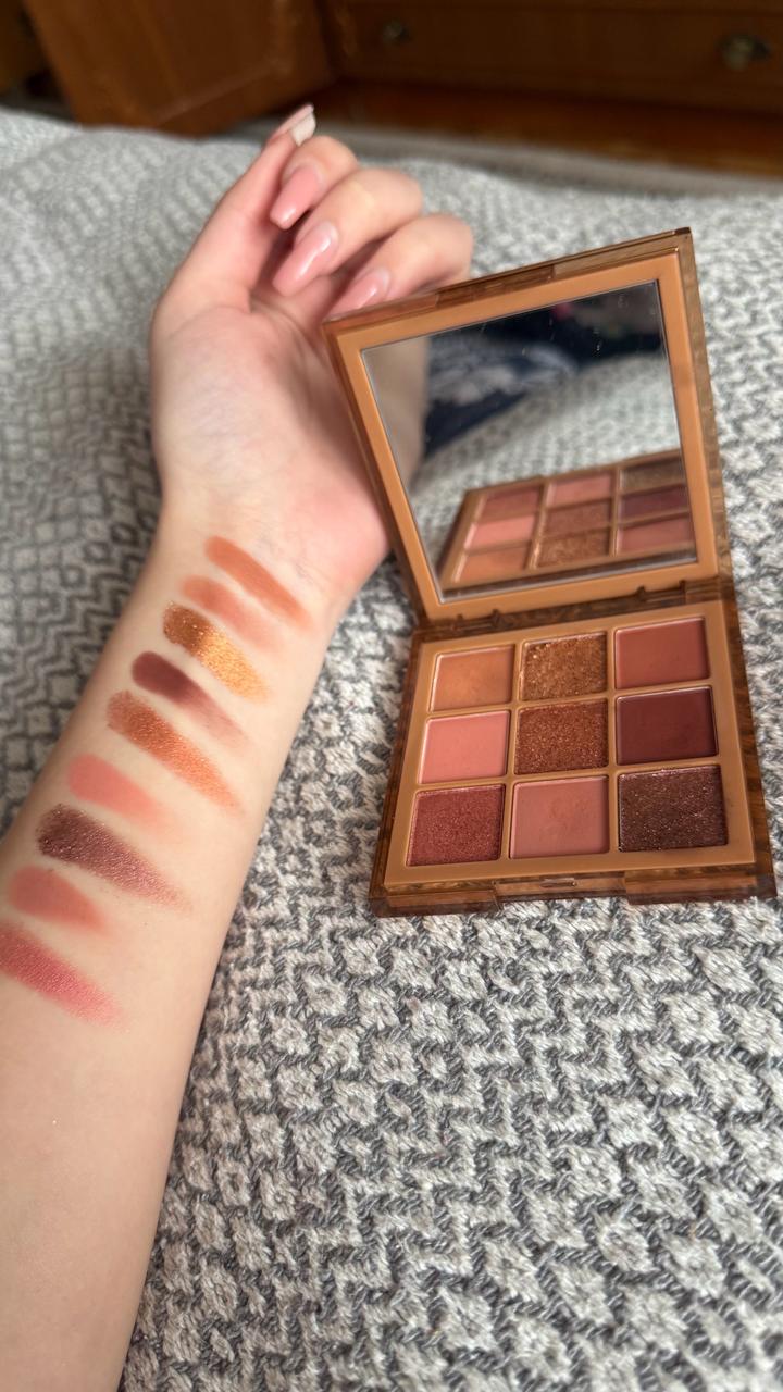 палетка Huda Beauty