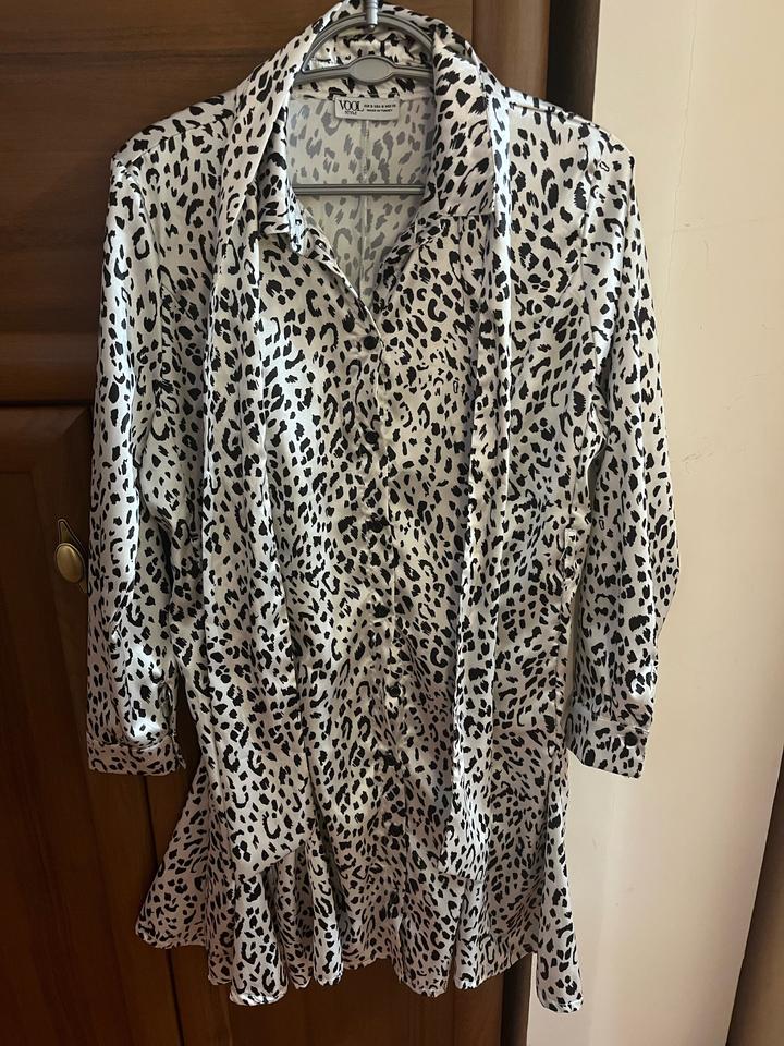 Белое леопардовое платье